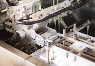 Cellophane overwrapping machine2