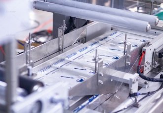 Multiple carton cellophane overwrapping machine 1